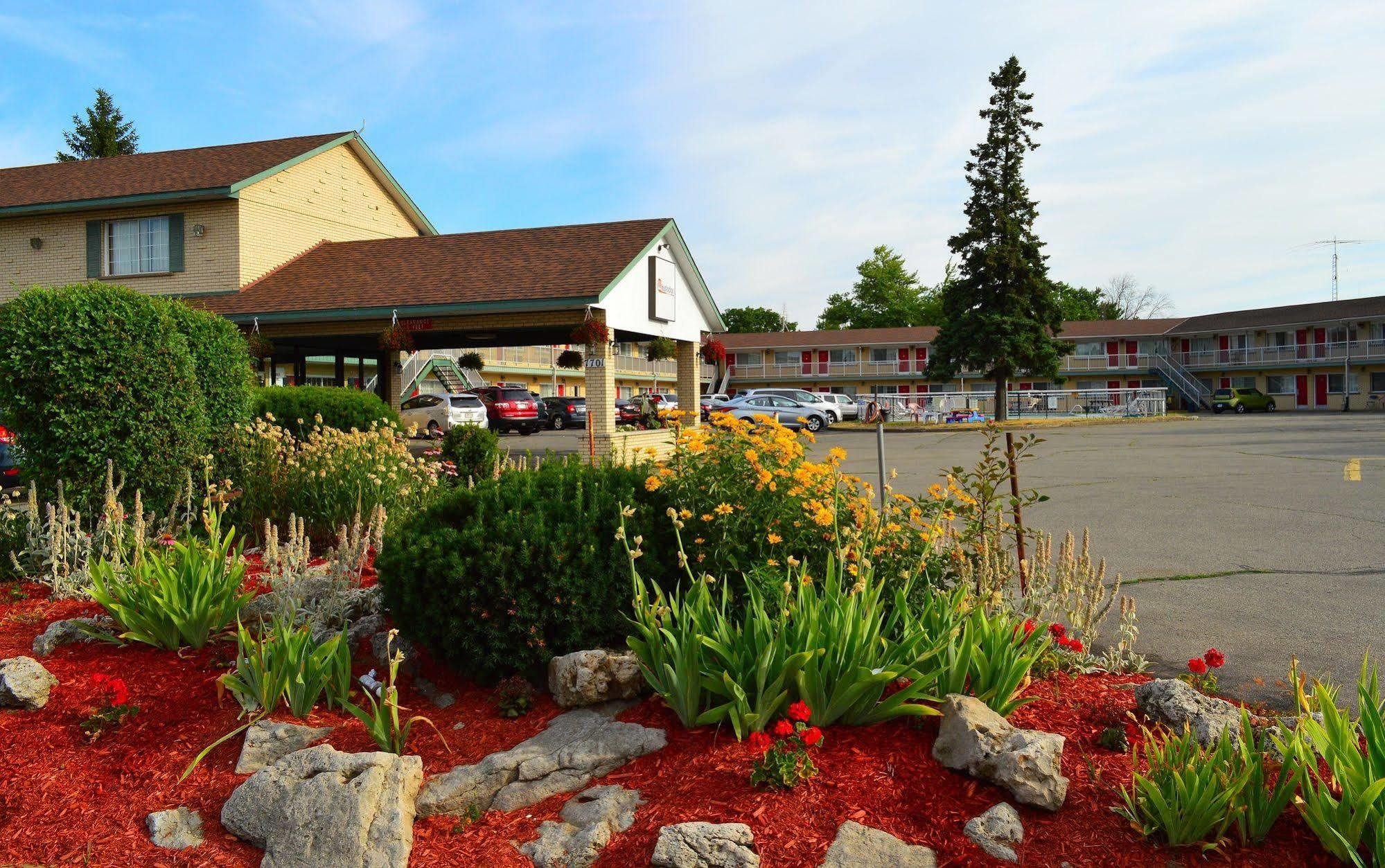 Rockwell Resort Niagara Falls Exterior photo